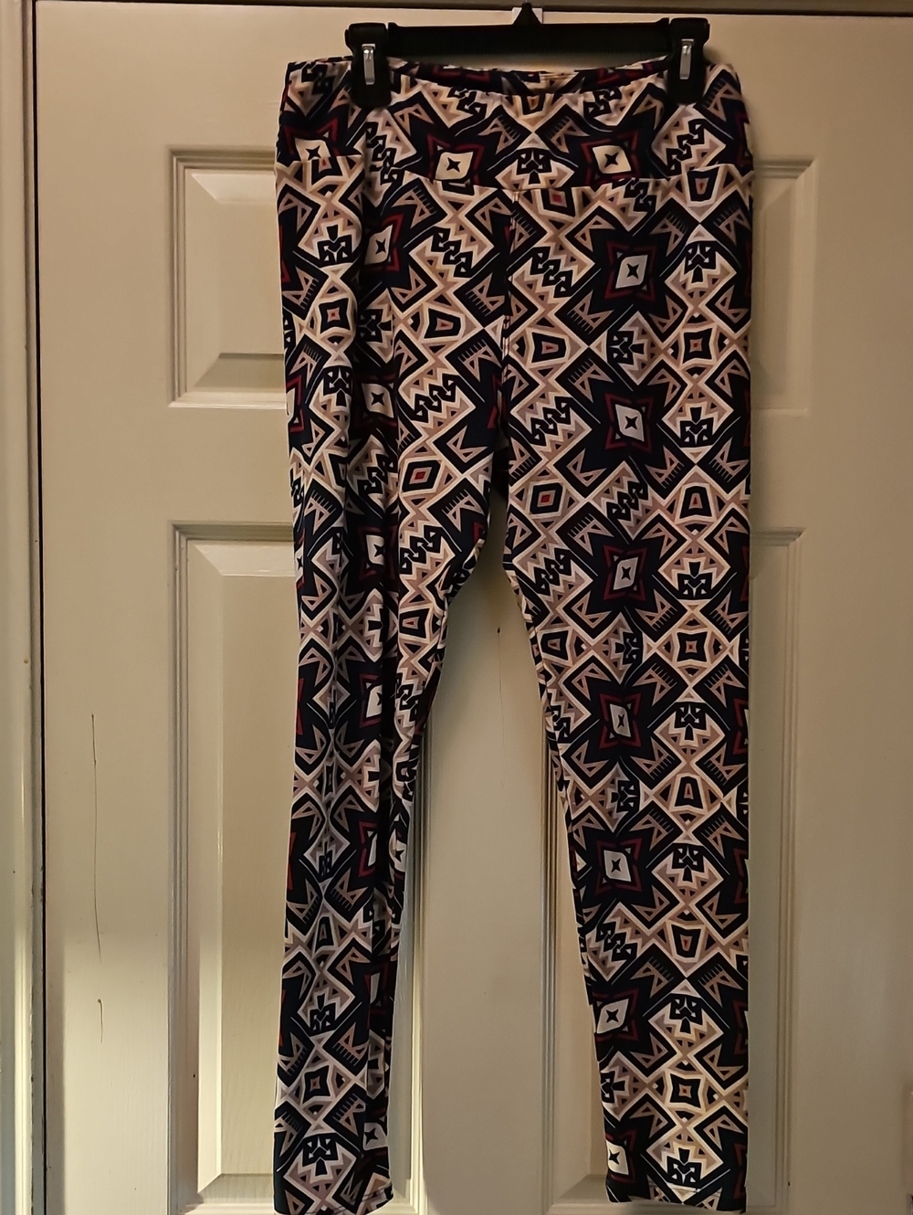 Women's Geometric Print Leggings - Navy & Cream